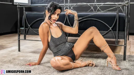 Sandra Soul – No Holes Barred