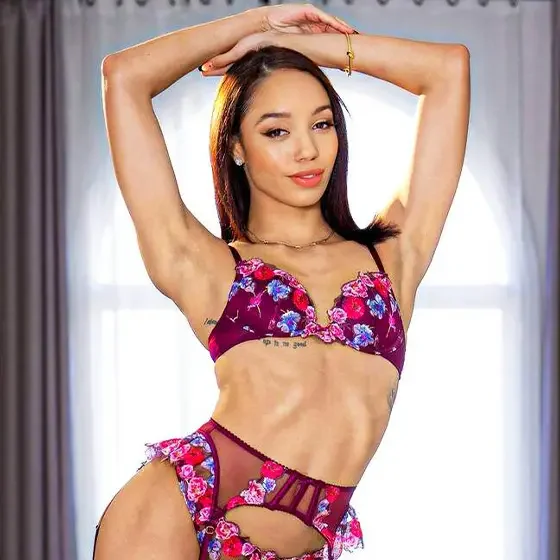 Alexis Tae